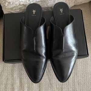 Frye Nolan Mule
